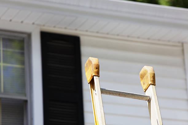 How To Choose The Right Materials for Your Siding Installation in 'Swift Trail Junction, AZ